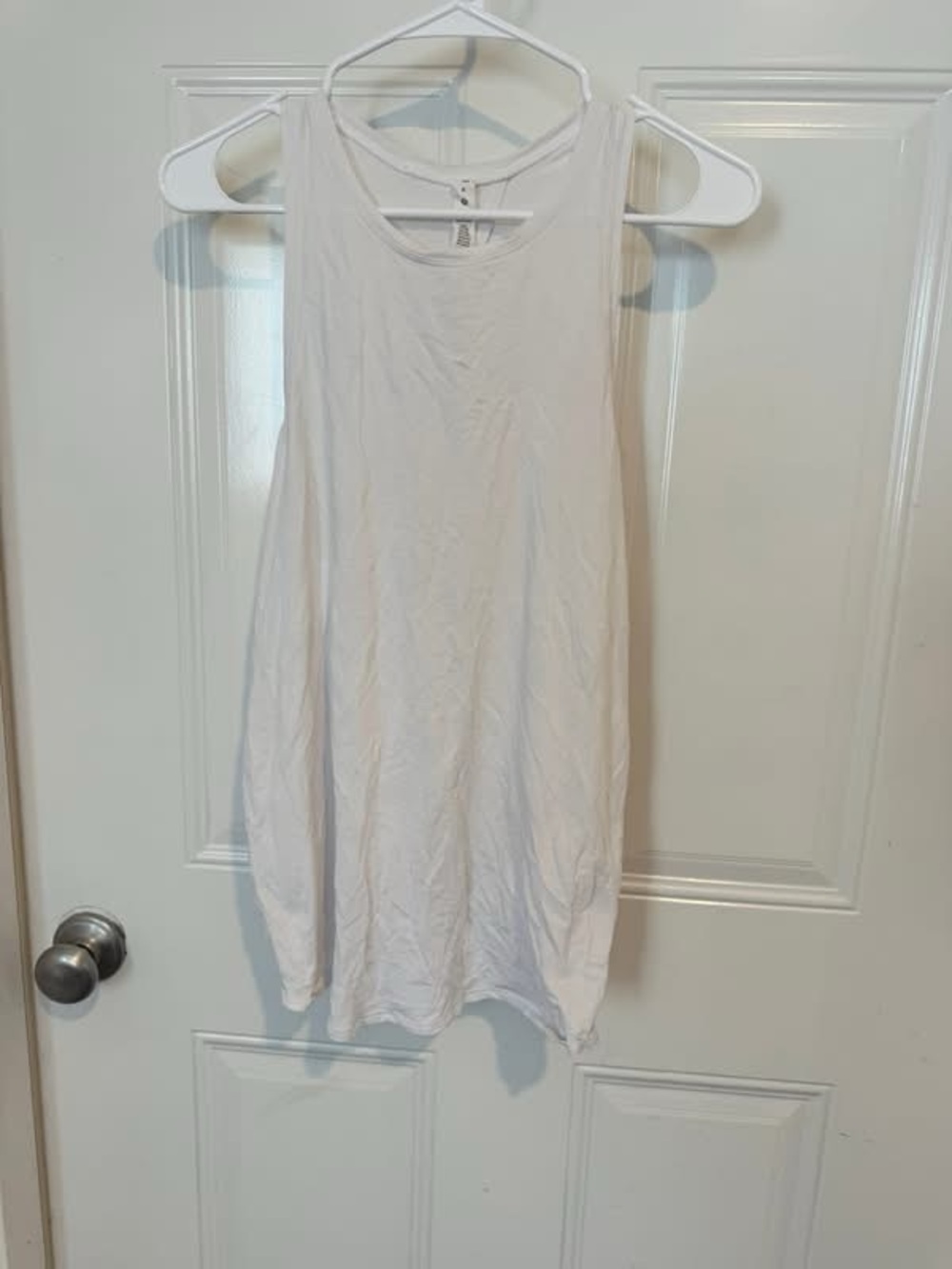 Lululemon tank size 8